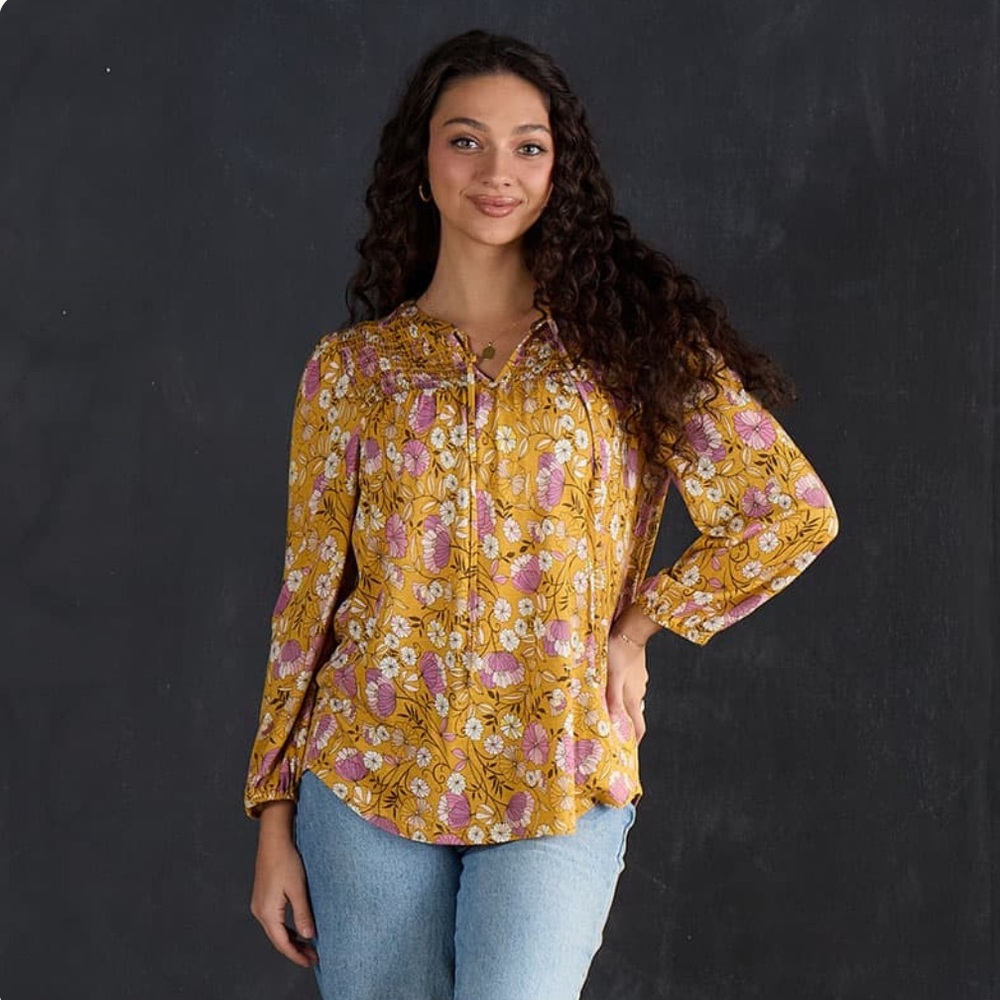My Danielle Yellow Floral‎ Blouse Size Small NWT